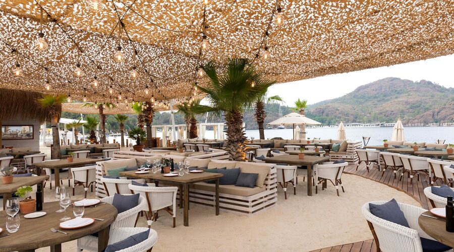 D Maris Bay