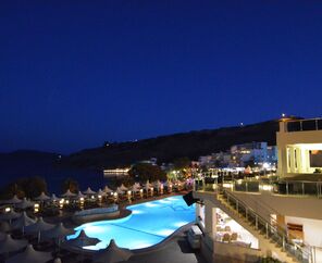 Azka Hotel