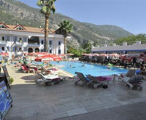 Akdeniz Beach Otel