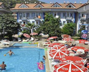 Akdeniz Beach Otel