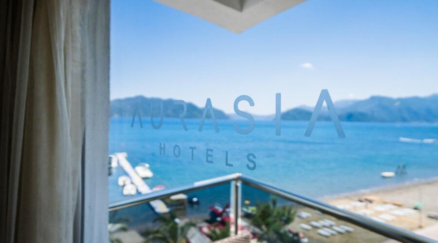 Aurasia Beach Hotel