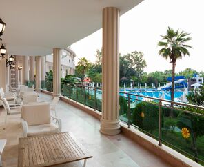 Bella Resort & Spa