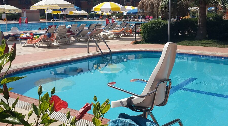 Club Turtas Beach Hotel